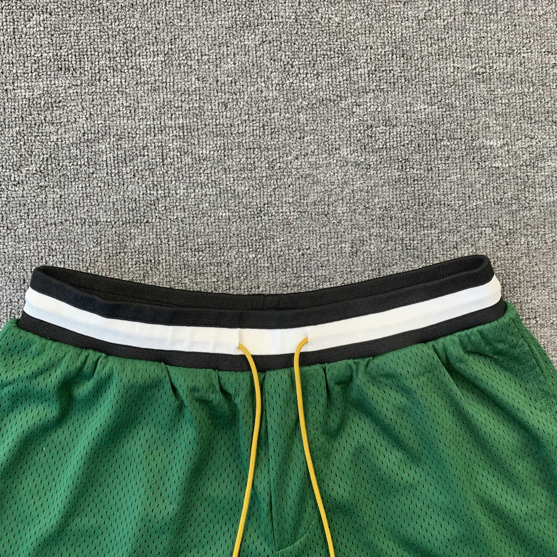 RHUDE COURT LOGO SHORTS GREEN - Sin Sity Reps