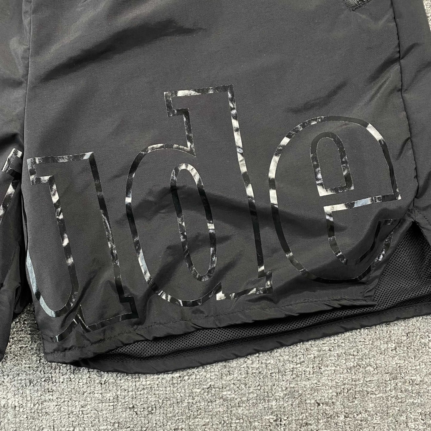 RHUDE RH LOGO SHORTS BLACK ON BLACK - Sin Sity Reps