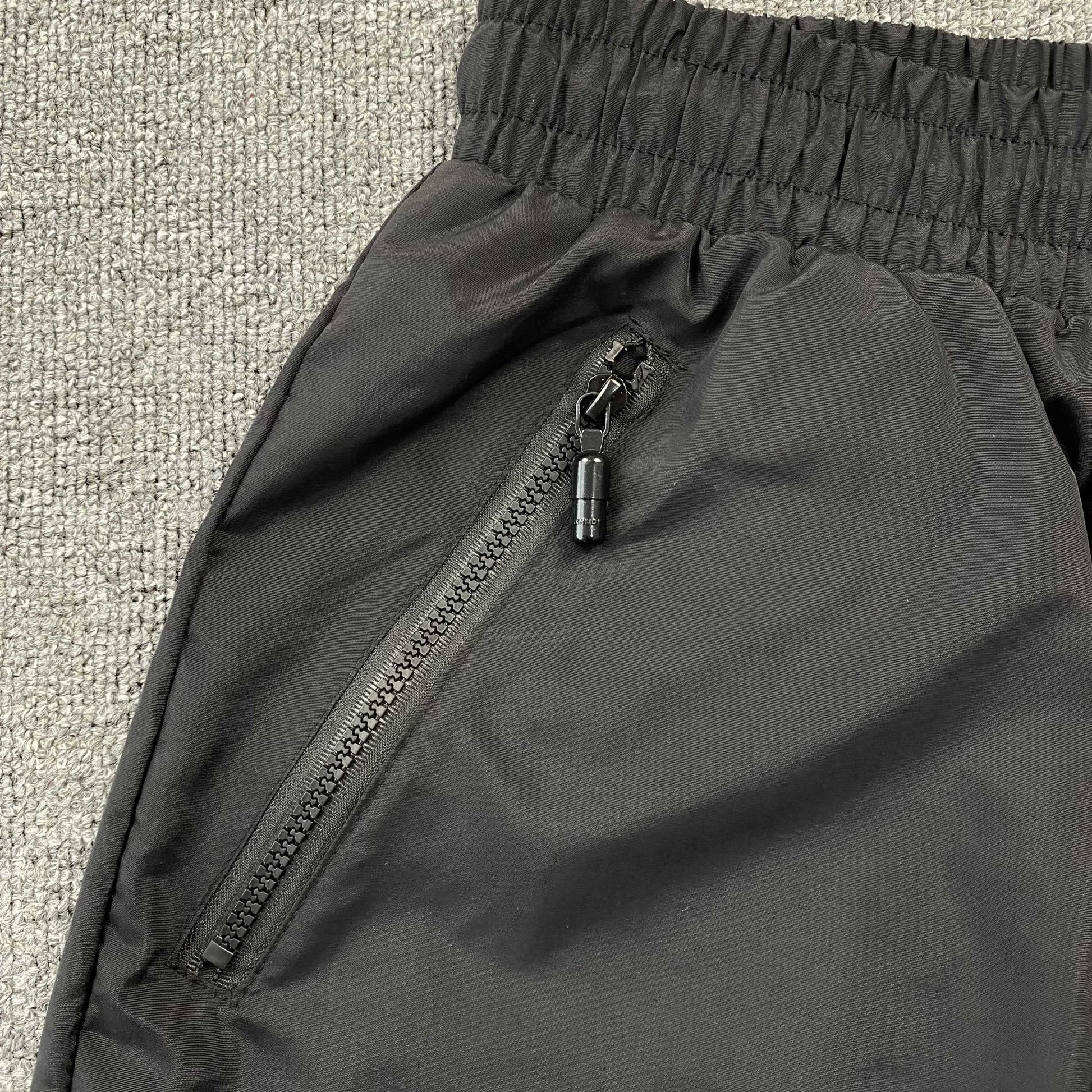 RHUDE RH LOGO SHORTS BLACK ON BLACK - Sin Sity Reps