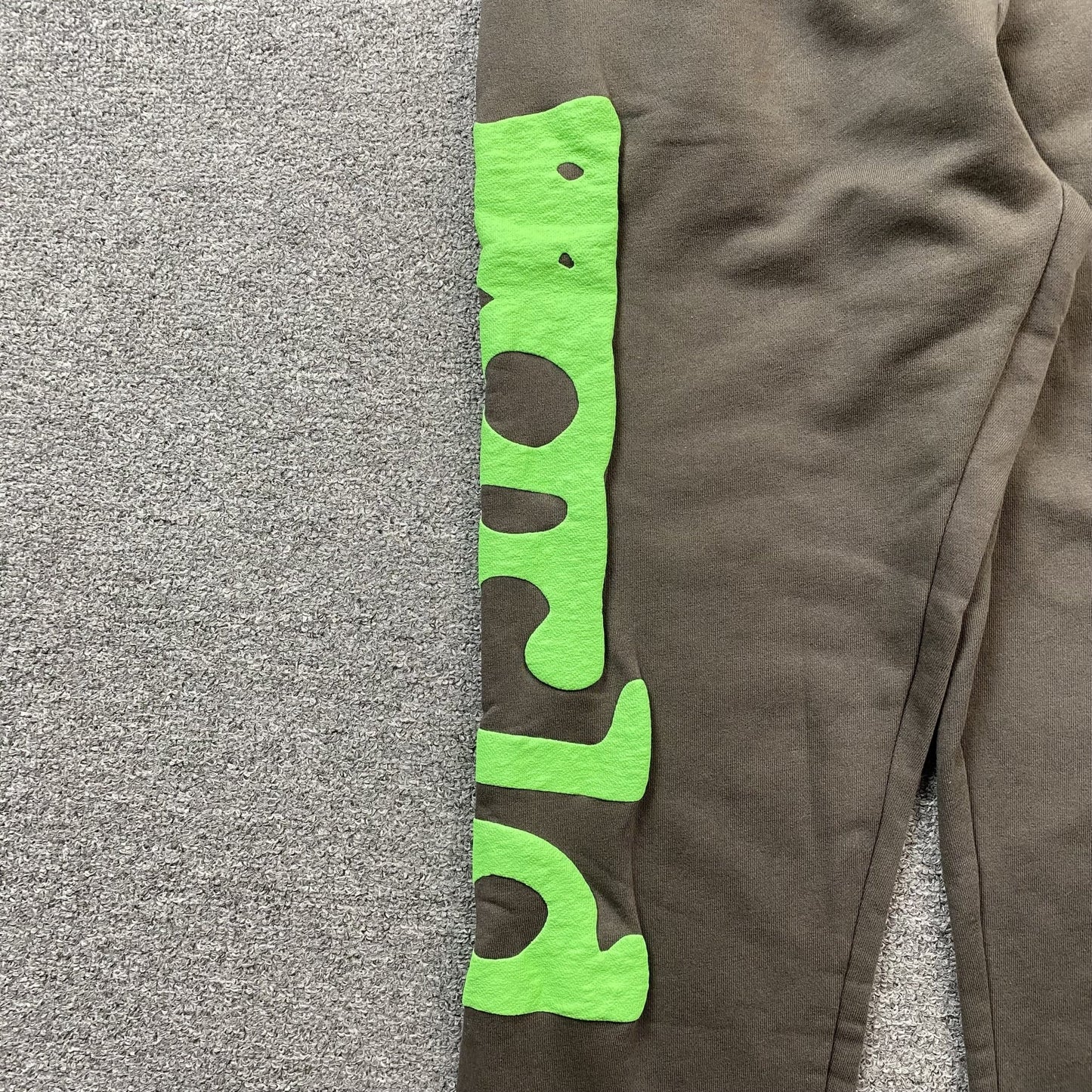 SP5DER BELUGA SWEATPANTS SLATE GREY/GREEN - Sin Sity Reps