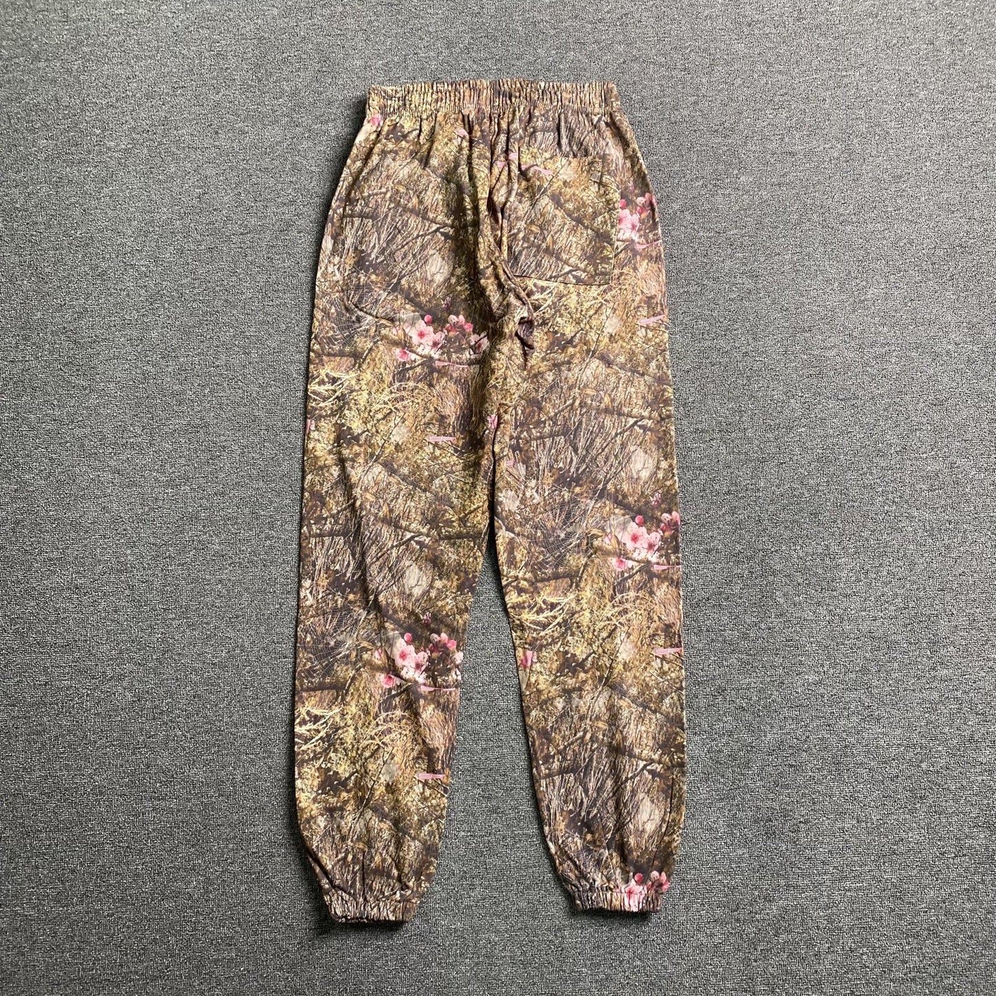 SP5DER REAL TREE OG WEB SWEATPANTS CAMO - Sin Sity Reps