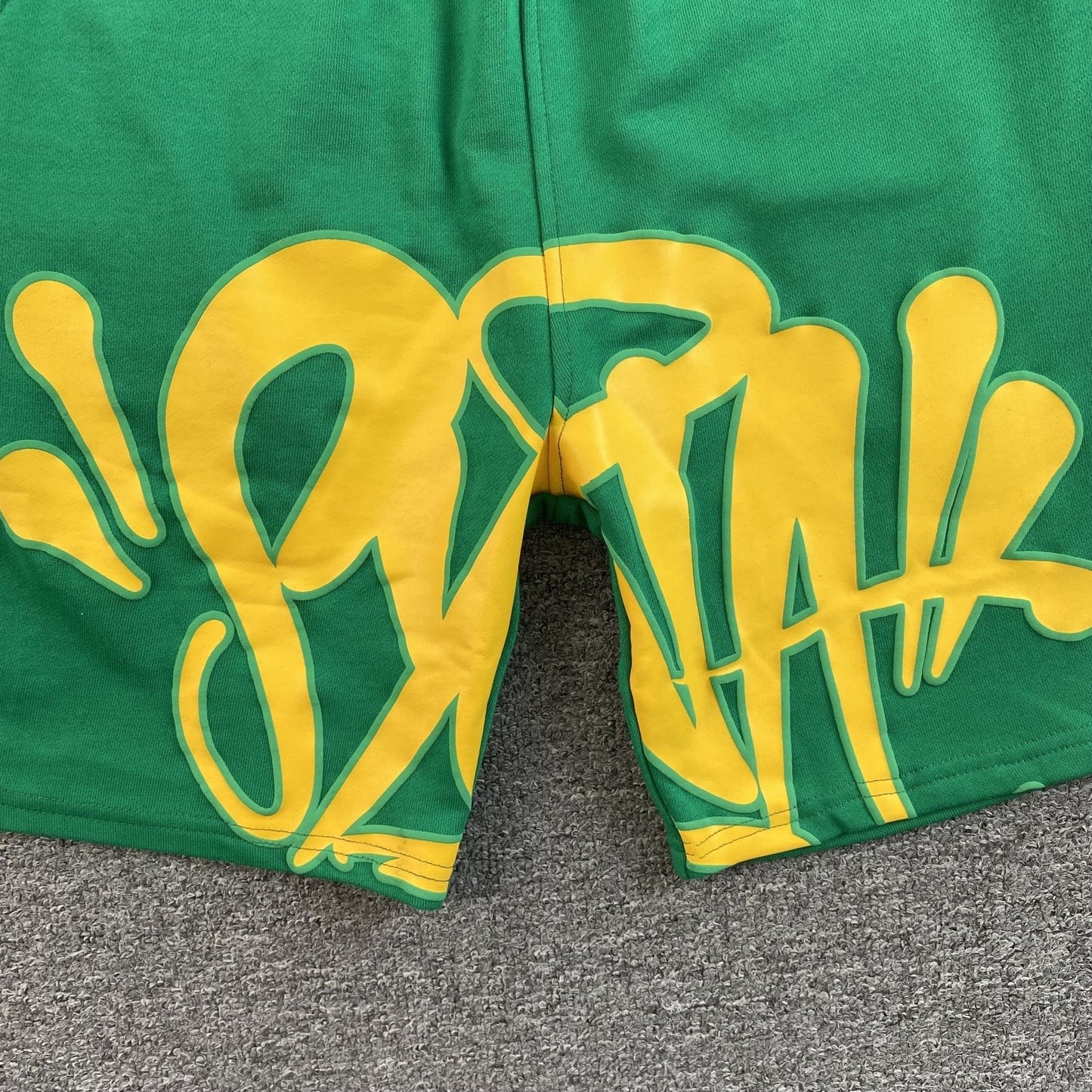 SYNA WORLD SHORTS GREEN - Sin Sity Reps