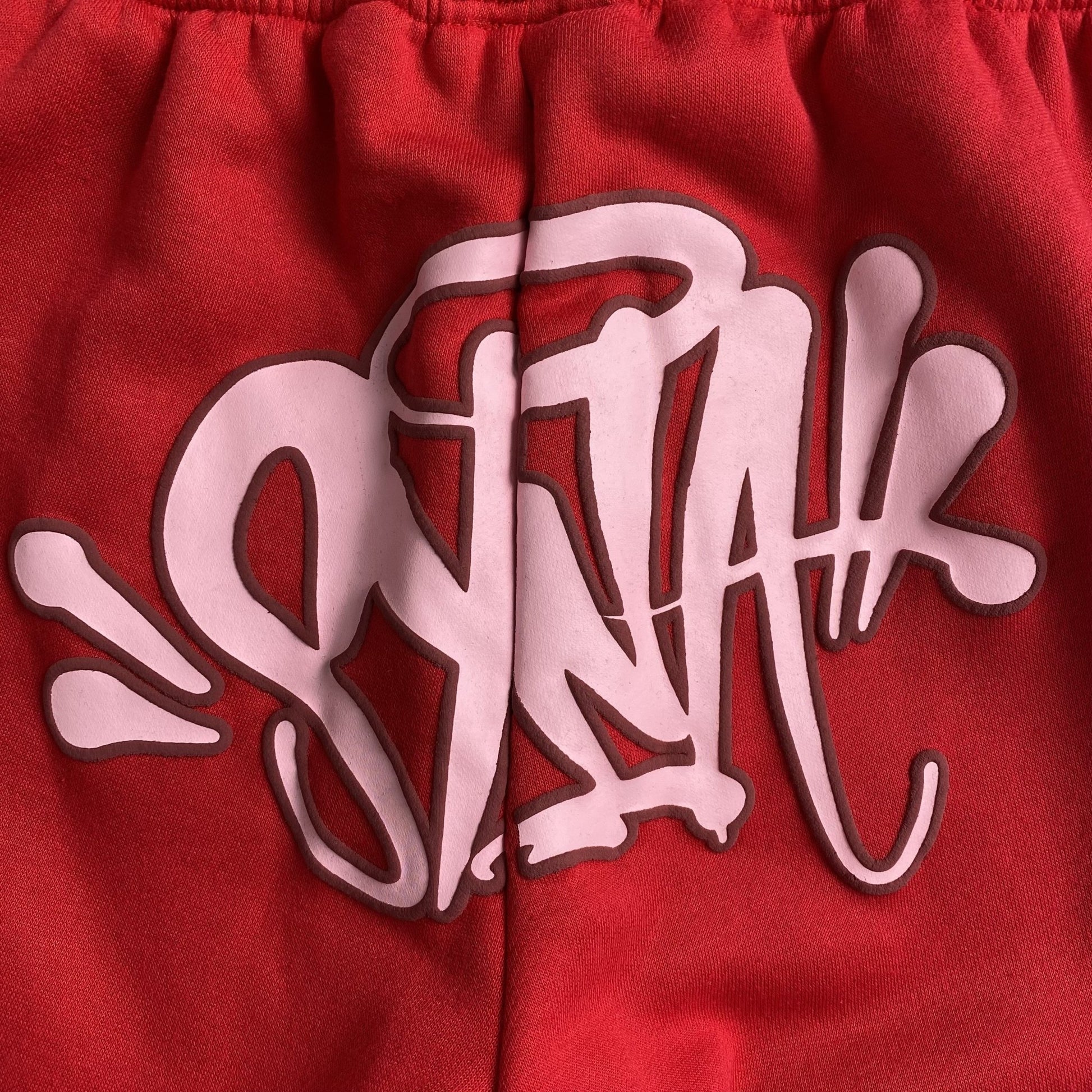 SYNA WORLD SYNA LOGO SWEATPANTS RED - Sin Sity Reps