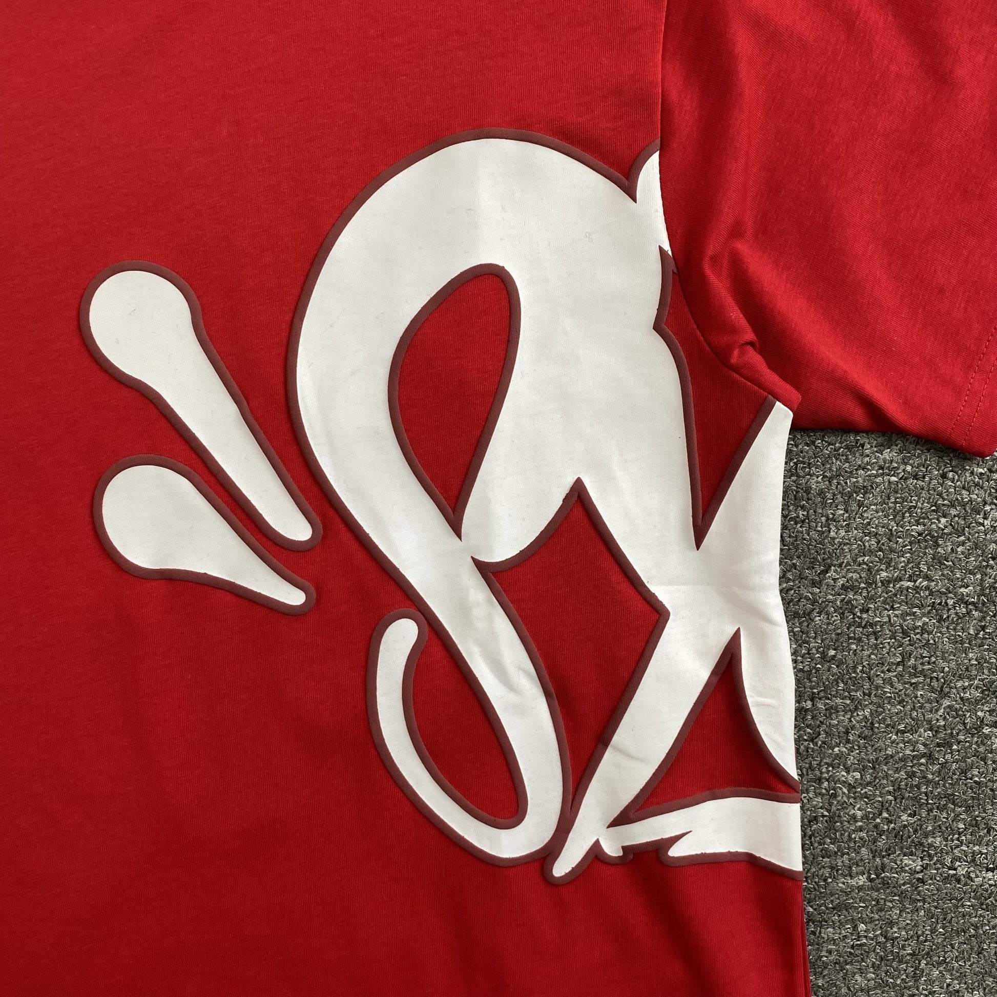 SYNA WORLD T - SHIRT RED - Sin Sity Reps