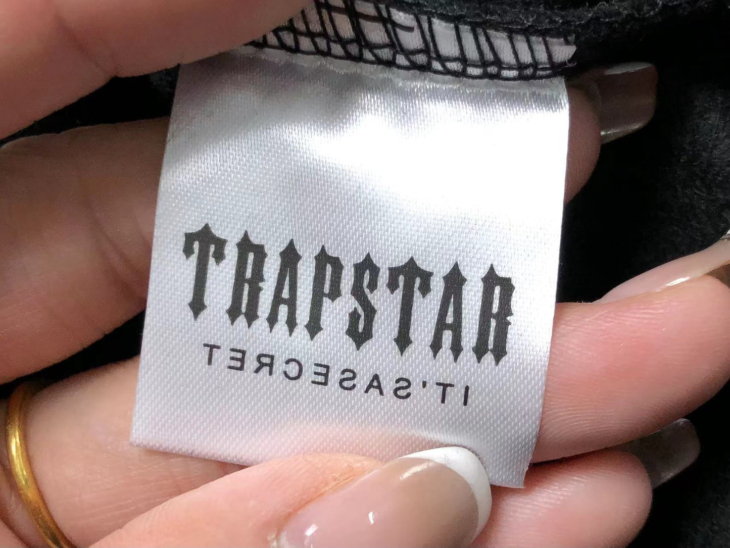 TRAPSTAR CHENILLE DECODED HOODIE BLACK BLUE - Sin Sity Reps